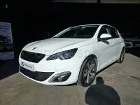 Usado Peugeot 308 Allure 120 CV (88 kW) 2016 Blanco Berlina