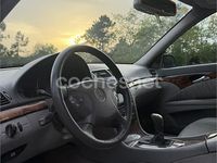 Usado Mercedes E270 Elegance 177 CV (130 kW) 2004 Azul Berlina
