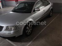 Usado VW Passat Highline 193 CV (141 kW) 2001 Gris / plata Berlina
