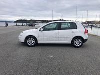 Usado VW Golf IV Highline 105 CV (77 kW) 2005 Blanco Berlina
