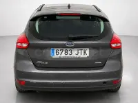 Usado Ford Focus Titanium 125 CV (91 kW) 2016 Gris / plata Berlina