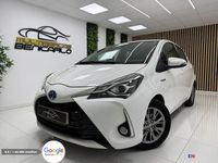 Usado Toyota Yaris Hybrid Active 100 CV (73 kW) 2019 Blanco