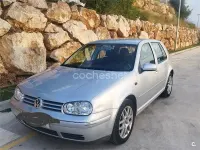 Usado VW Golf IV 110 CV (80 kW) 2003 Gris / plata Familiar