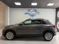 Usado VW T-Roc Advance 150 CV (110 kW) 2022 Gris / plata SUV