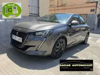 Usado Peugeot 208 Active 102 CV (75 kW) 2020 Gris / plata Utilitario