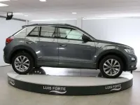 Usado VW T-Roc Advance 150 CV (110 kW) 2022 Gris SUV