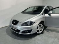 Usado Seat Leon Reference 90 CV (66 kW) 2011 Plateado Utilitario