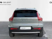 Usado Volvo XC40 Core 163 CV (119 kW) 2024 Gris / plata SUV