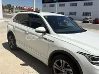 Usado VW Tiguan R-line 150 CV (110 kW) 2021 Blanco SUV
