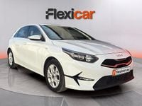 Usado Kia Ceed 101 CV (74 kW) 2022 Blanco Utilitario