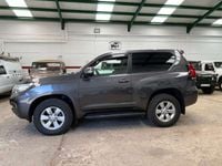 Usado Toyota Land Cruiser 177 CV (130 kW) 2020 Gris / plata SUV