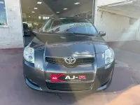 Usado Toyota Auris X-plore 101 CV (74 kW) 2009 Gris plata Utilitario