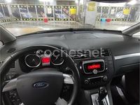 Usado Ford C-MAX Ghia 136 CV (100 kW) 2008 Granate Monovolumen