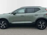 Käytetty Volvo XC40 Plus 163 HP (119 kW) 2025 Katumaasturi