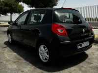 Usado Renault Clio Collection 75 CV (55 kW) 2006 Negro Utilitario