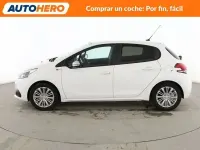 Occasion Peugeot 208 Style 82 PK (60 kW) 2017 Wit Hatchback
