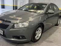 Usado Chevrolet Cruze LS 124 CV (91 kW) 2011 Gris / plata Berlina