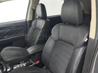 Usado Mitsubishi Outlander P-HEV 224 CV (164 kW) 2020 Gris / plata SUV