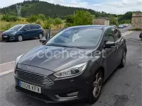 Usado Ford Focus Titanium 125 CV (91 kW) 2017 Gris / plata Berlina