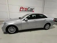 Usado Mercedes E220 Elegance 170 CV (125 kW) 2009 Gris / plata Berlina