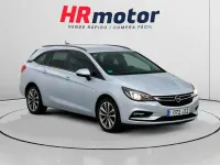 Usado Opel Astra Selective 110 CV (80 kW) 2017 Gris Familiar