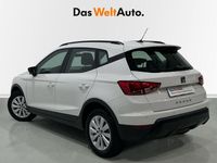 Usado Seat Arona Style 110 CV (80 kW) 2021 Blanco SUV