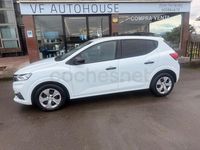 Usado Dacia Sandero Acces 67 CV (49 kW) 2021 Blanco Berlina