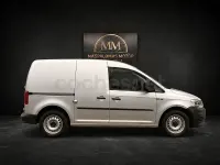 Usado VW Caddy 102 CV (75 kW) 2019 Gris / plata Monovolumen