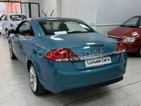Usado Ford Focus Cabriolet Titanium 136 CV (100 kW) 2007 Azul Descapotable