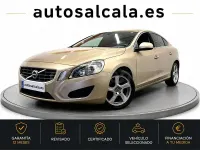 Usado Volvo S60 Momentum 136 CV (100 kW) 2012 Beige Berlina