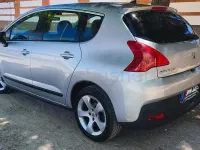 Usado Peugeot 3008 Access 112 CV (82 kW) 2011 Gris / plata Familiar