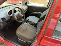 Usado Nissan Micra Visia+ 80 CV (58 kW) 2006 Granate Berlina