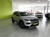 Usado Jeep Compass Limited 130 CV (95 kW) 2023 Plateado SUV