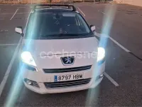 Usado Peugeot 5008 Active 115 CV (84 kW) 2014 Blanco Monovolumen