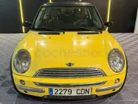 Usado Mini Cooper 115 CV (84 kW) 2003 Amarillo Utilitario