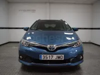 Usado Toyota Auris Hybrid 136 CV (100 kW) 2016 Azul Familiar
