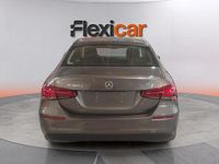 Usado Mercedes A180 116 HP (85 kW) 2020 Cinzento Sedan