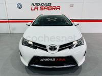 Usado Toyota Auris Business Edition 132 CV (97 kW) 2015 Blanco Familiar