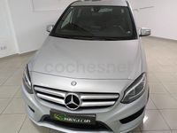 Usado Mercedes B180 AMG line 109 CV (80 kW) 2016 Gris / plata Monovolumen