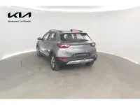 Usado Kia Stonic 100 CV (73 kW) 2025 Gris SUV