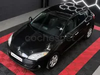 Usado Renault Mégane III Dynamique 105 CV (77 kW) 2009 Negro Berlina