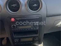 Usado Seat Cordoba Reference 100 CV (73 kW) 2006 Gris / plata Berlina