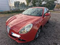 Usado Alfa Romeo Giulietta Distinctive 105 CV (77 kW) 2011 Rojo Berlina