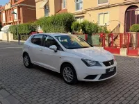Usado Seat Ibiza Reference 90 CV (66 kW) 2014 Blanco Berlina
