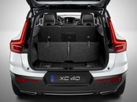 Usado Volvo XC40 Core 163 CV (119 kW) 2022 Gris SUV