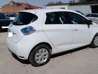 Begagnad Renault Zoe Life 67 kW (92 HK) 2019 Vit Halvkombi