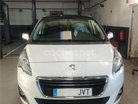 Usado Peugeot 5008 Allure 120 CV (88 kW) 2016 Blanco Monovolumen