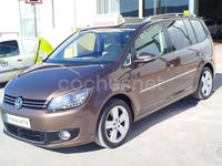 Usado VW Touran Advance 140 CV (102 kW) 2013 Marrón Monovolumen