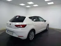 Usado Seat Leon Reference 111 CV (81 kW) 2018 Blanco Berlina