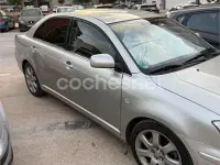 Usado Toyota Avensis Executive 147 CV (108 kW) 2006 Gris / plata Berlina